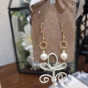 Elegant Gold Pearl Drop Earrings